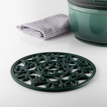 Load image into Gallery viewer, Trivet Silicone Traditional Vintage
